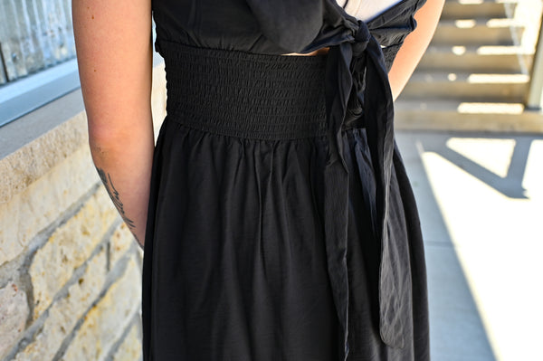 Simple Black Favor Dress
