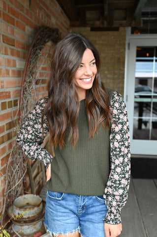Godi Floral Sleeve Top [Olive & black]