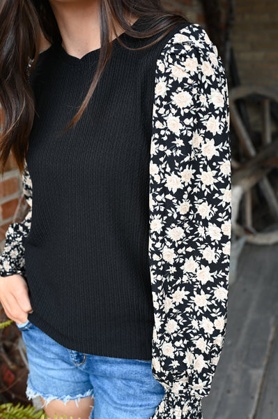 Godi Floral Sleeve Top [Olive & black]