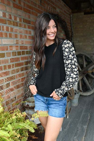 Godi Floral Sleeve Top [Olive & black]