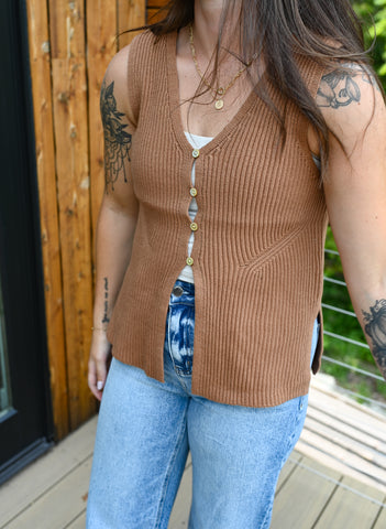 Hype Girl Knit Vest [camel]