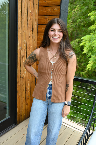 Hype Girl Knit Vest [camel]