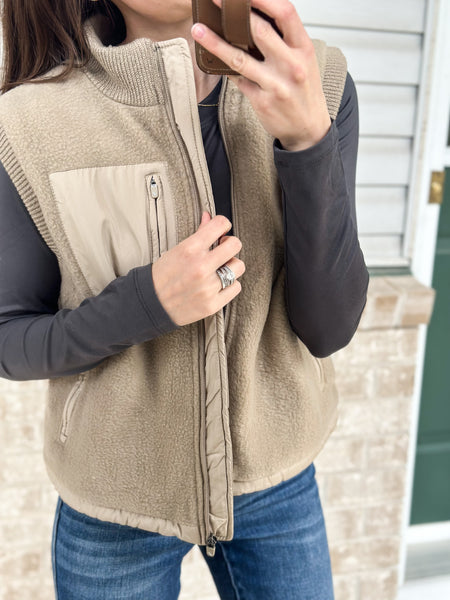 Baylee Vest [taupe & everteal]