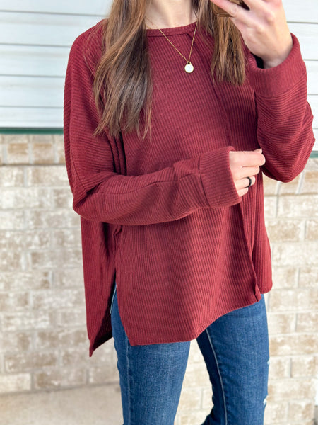 Linx Ribbed Top [burgundy & camel]