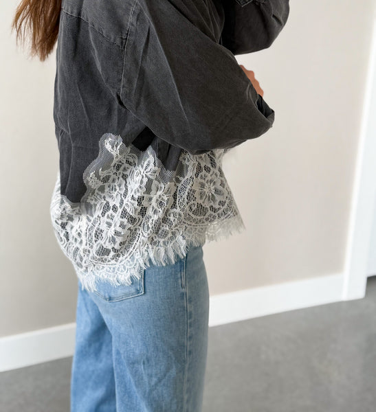 Lou Lace Accent Button Down