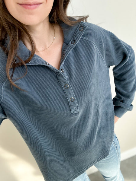Levi Ribbed 1/4 Snap [taupe & baby blue]