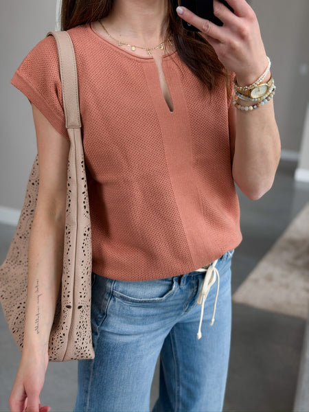 Traci Soft Texture Notch Neck [white, olive, terracotta]