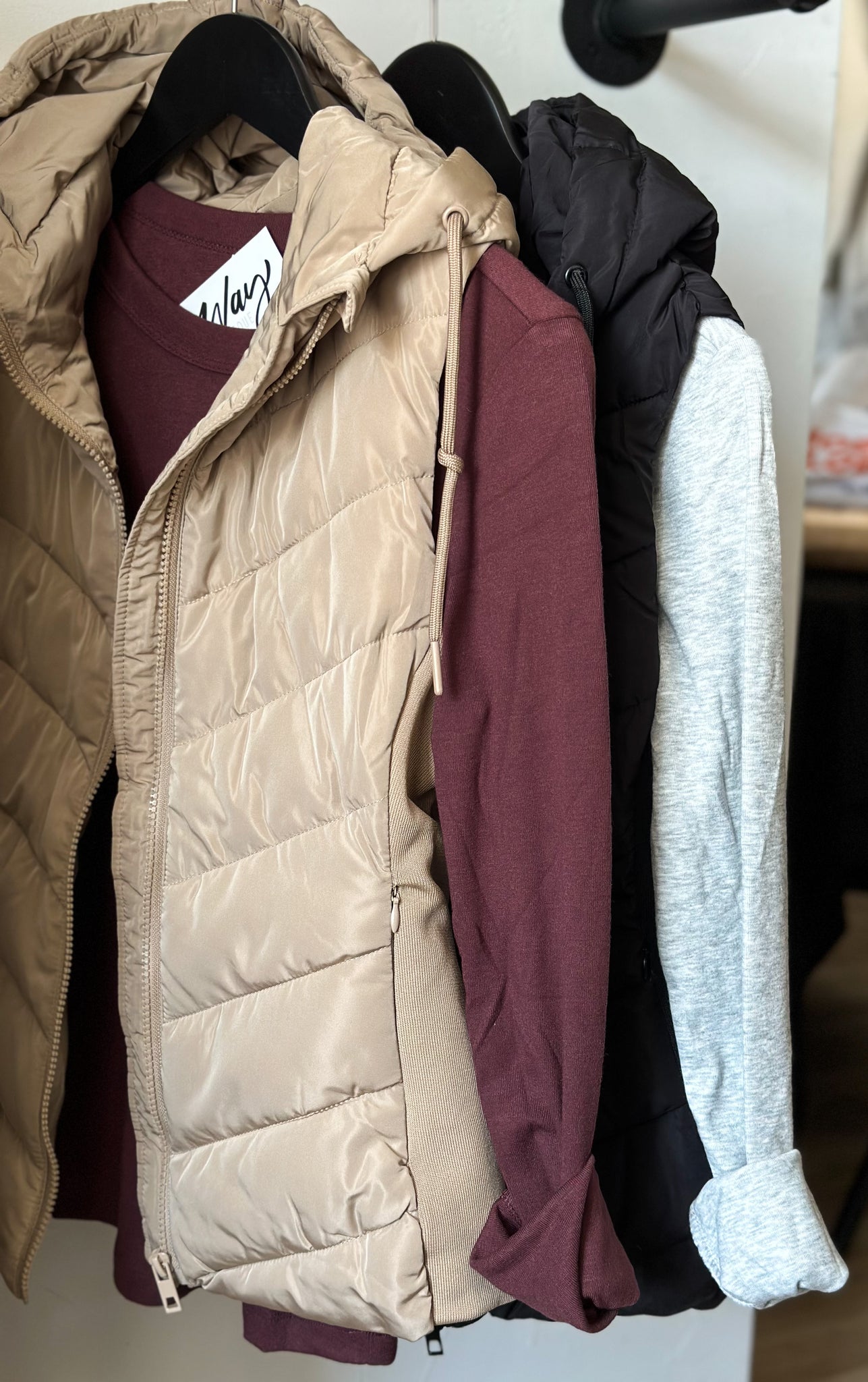 Wade Hooded Vest [Taupe & Black]