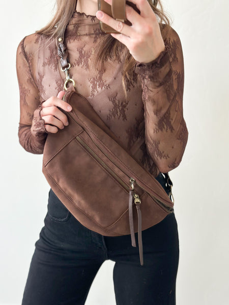 That Fall Sling Bag [suede]