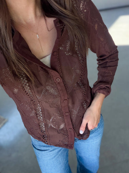 Fun Days Eyelet Lace Button Down [mocha & black]