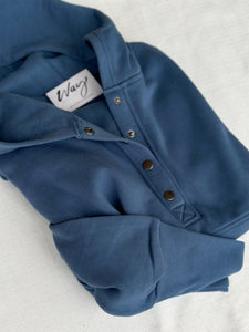 Dive Button Hoodie [ocean blue]