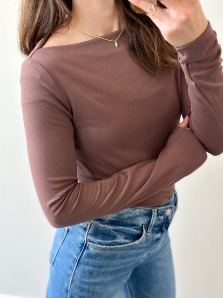 Archer Boatneck Basic Long Sleeve [oatmeal & dark mauve]
