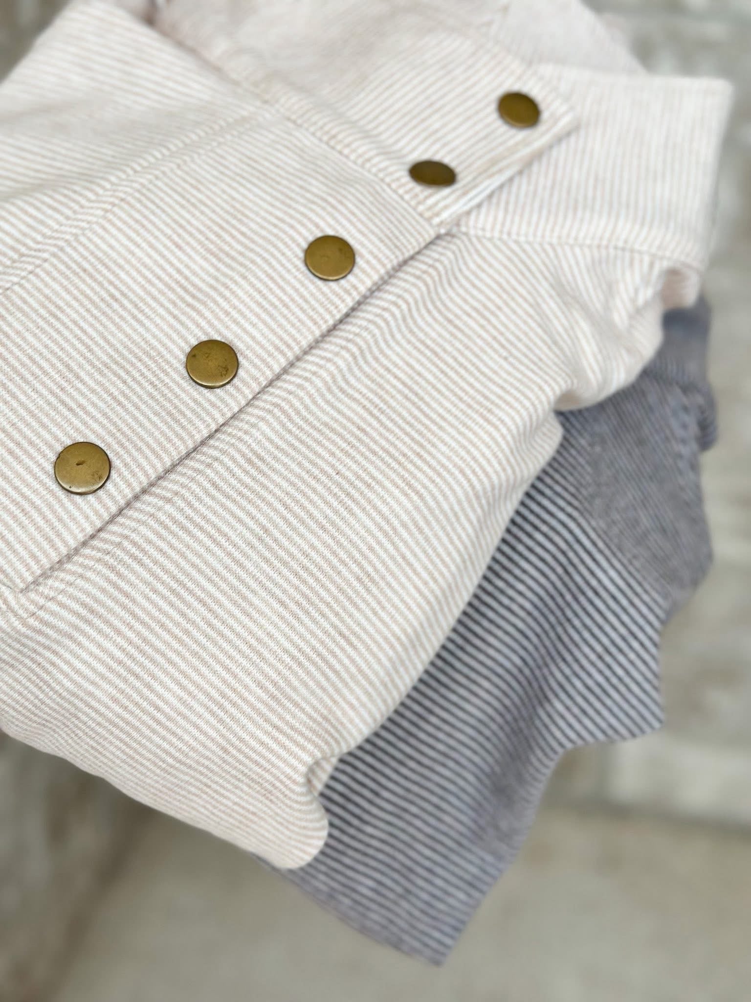 Genuine Stripe Snap Pullovers [taupe & mocha]