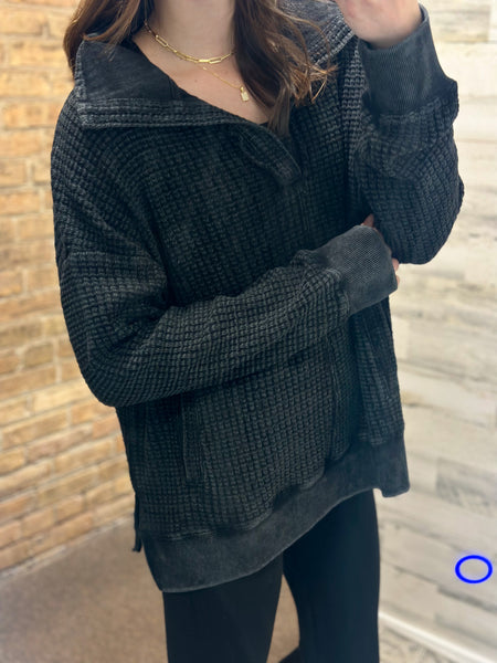Vintage Wash Waffle Pullover [black & purple]