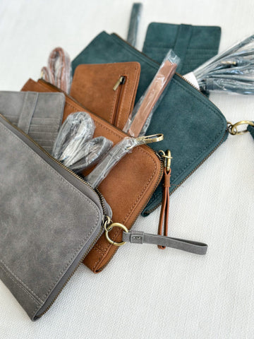 Faux Suede Crossbody/Clutch [evergreen, gray, tan]