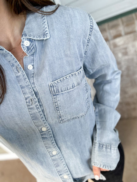Classic Trim Chambray Button Down