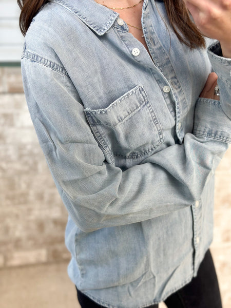 Classic Trim Chambray Button Down