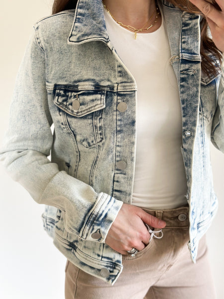 Softest Jean Jacket of the Summer [PRE-ORDER 1-2 weeks]