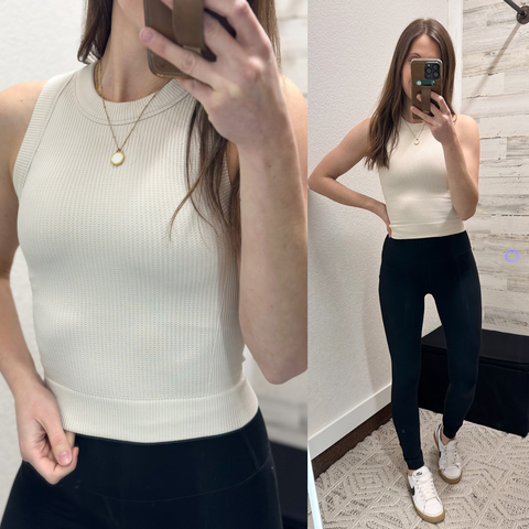 Seamless Padded Crop Tank [beige & black]